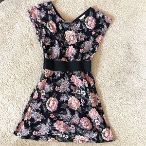 Urban Outfitters Floral Cinched Mini Black Dress Small